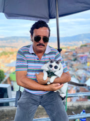 TU VIAJE TE ESPERA! / Pablo Escobar
